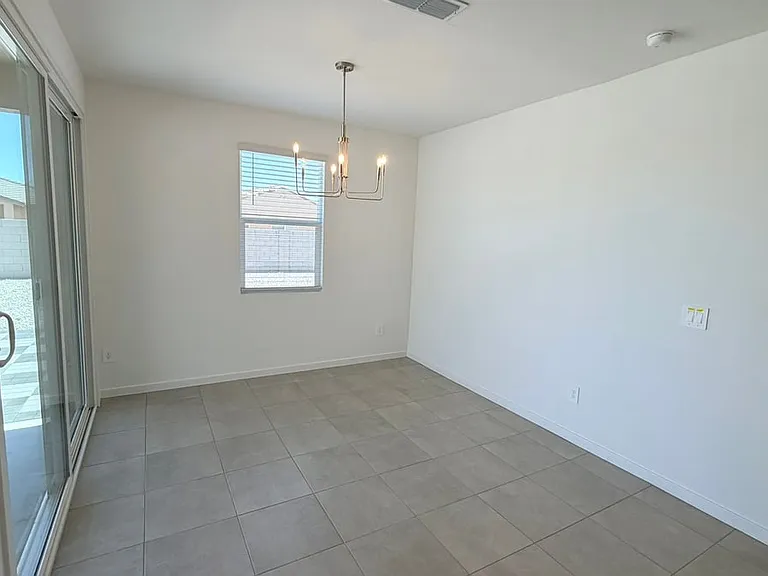 37043 W Vera Cruz Dr — Photo 7