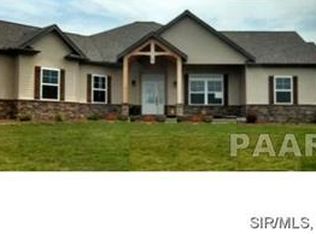 525 Hurff Dr, Elmwood, IL 61529
