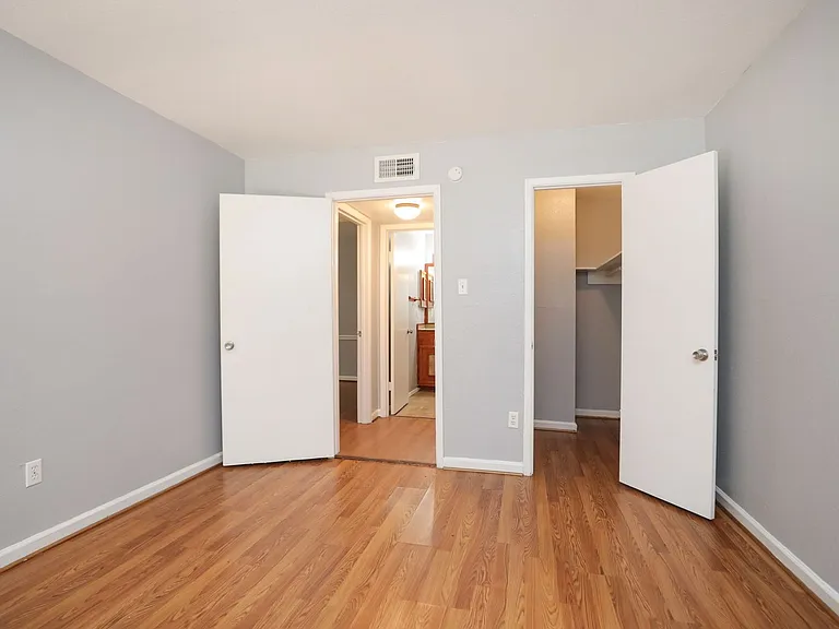2100 Wilcrest Dr #127 — Photo 20