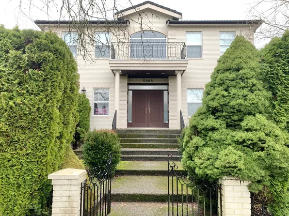 5868 Athlone St, Vancouver, BC V6M 3A2