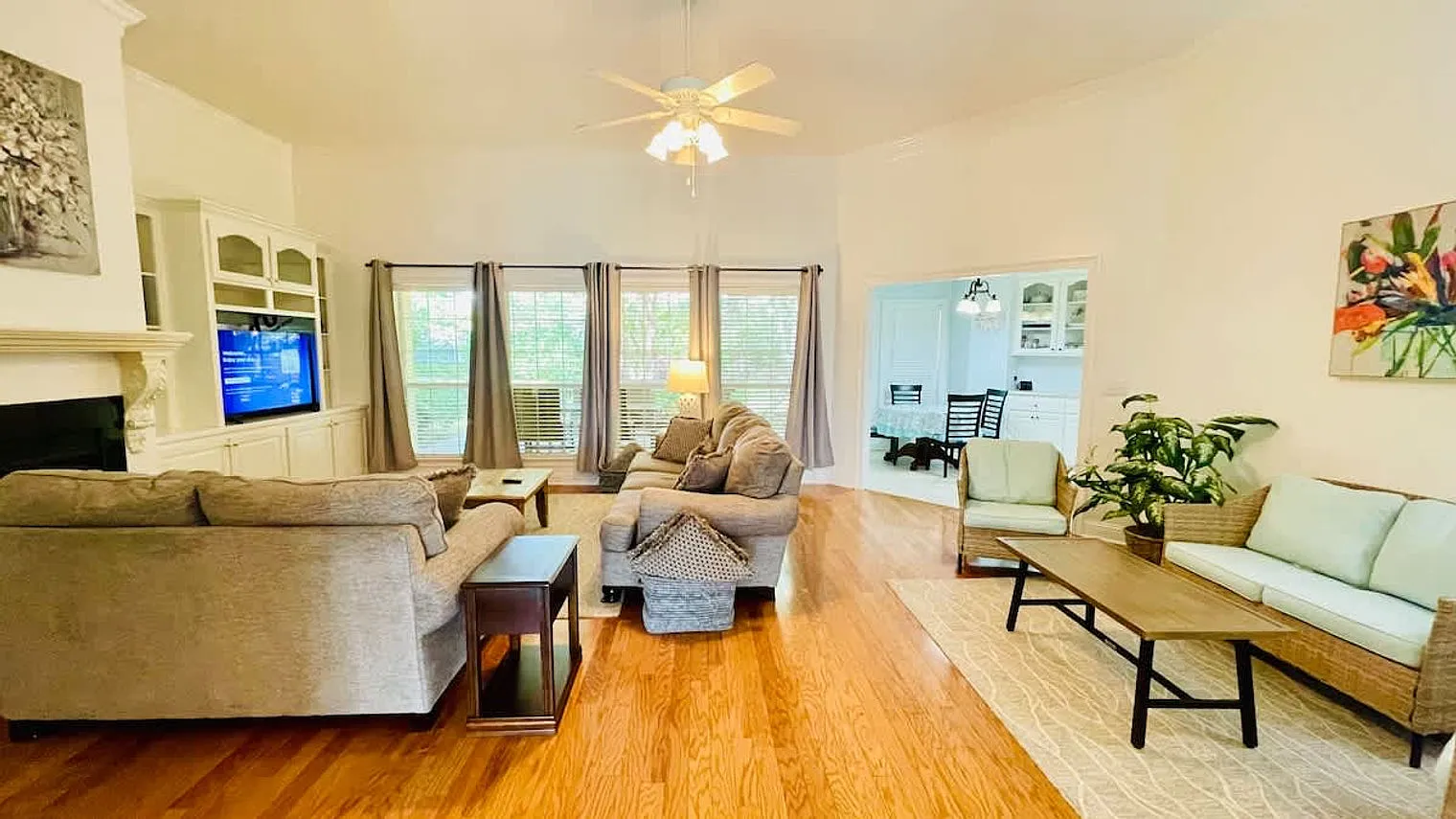 4 bed, 2.0 bath, 2680 sqft, $7,950 — Photo 4