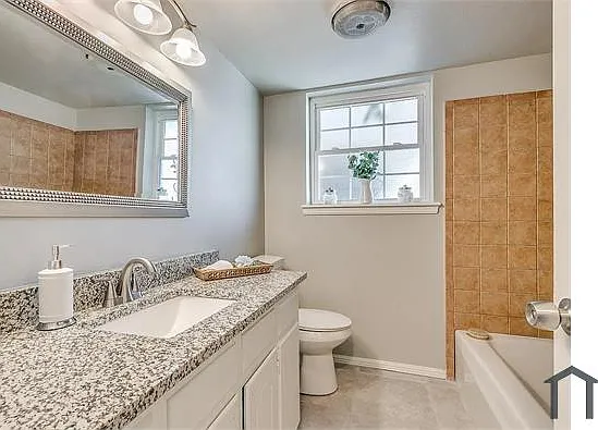 11001 N Blackwelder Ave — Photo 21