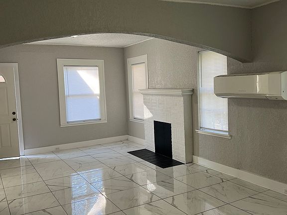 Den and Dinning room