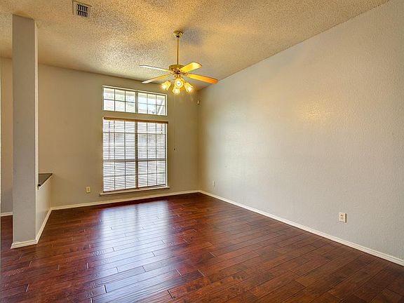 5th image of 7933 Whispering Woods Ln