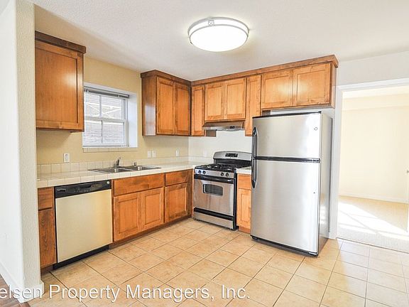 5th image of 3920 J St APT 5