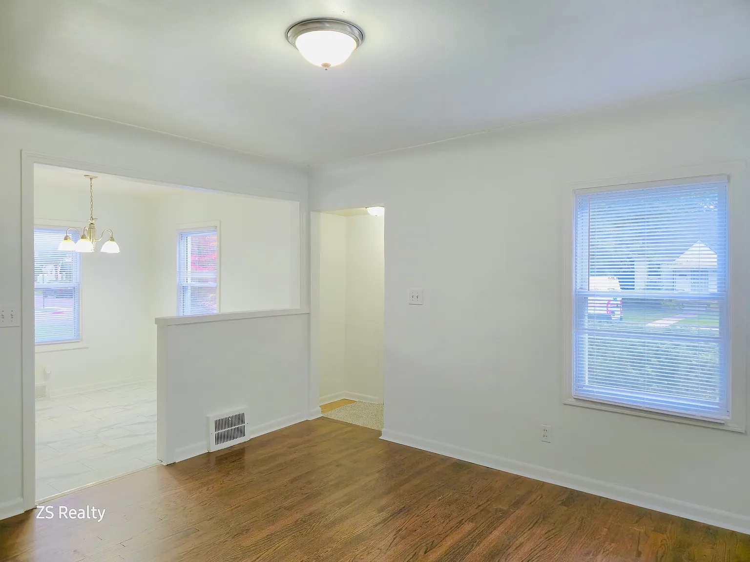 3 bed, 1130 sqft, $1,550 — Photo 3