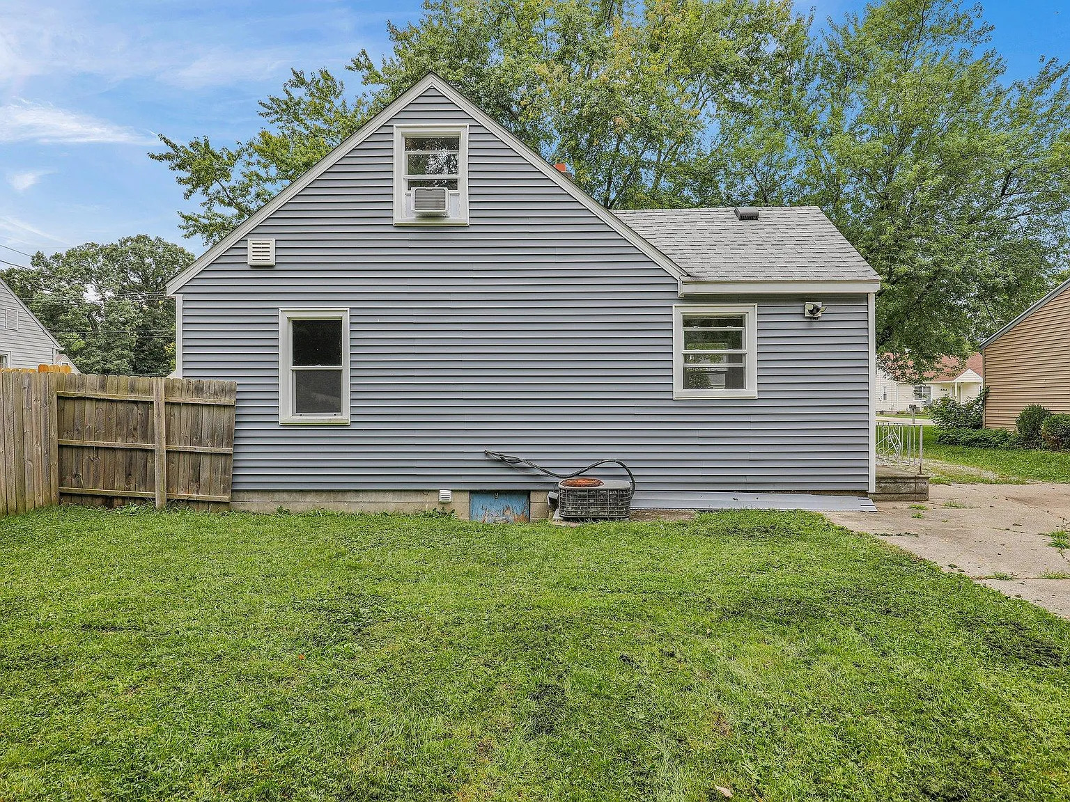 3 bed, 945 sqft, $1,325 — Photo 4