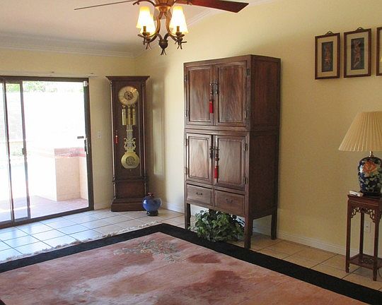 4th image of 1476 E Luna Way