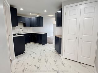 33 Wyndham St N #2, Guelph, ON N1H4E4