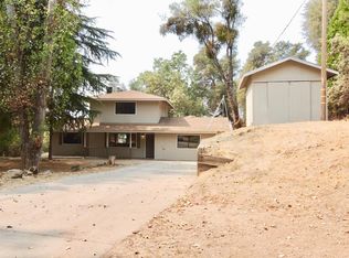 39598 John West Rd, Oakhurst, CA 93644