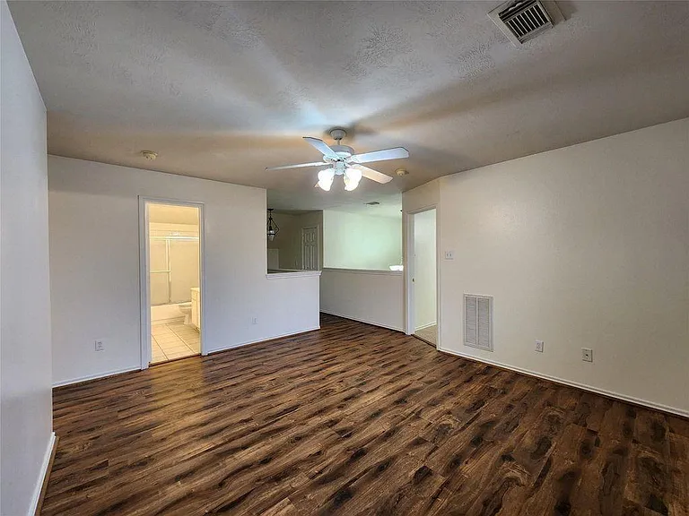 24422 Travis House Ln — Photo 16