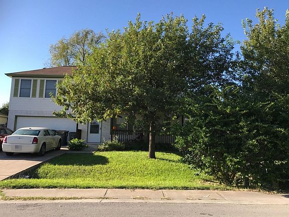 3rd image of 1148 Hilltop Dr