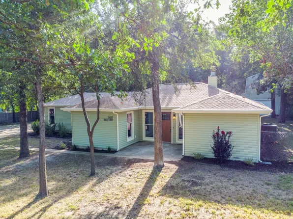 5403 Hidden Oaks Ln, Arlington, TX 76017