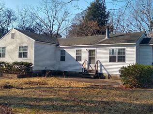 102 Kentucky Dr, Yorktown, VA 23693