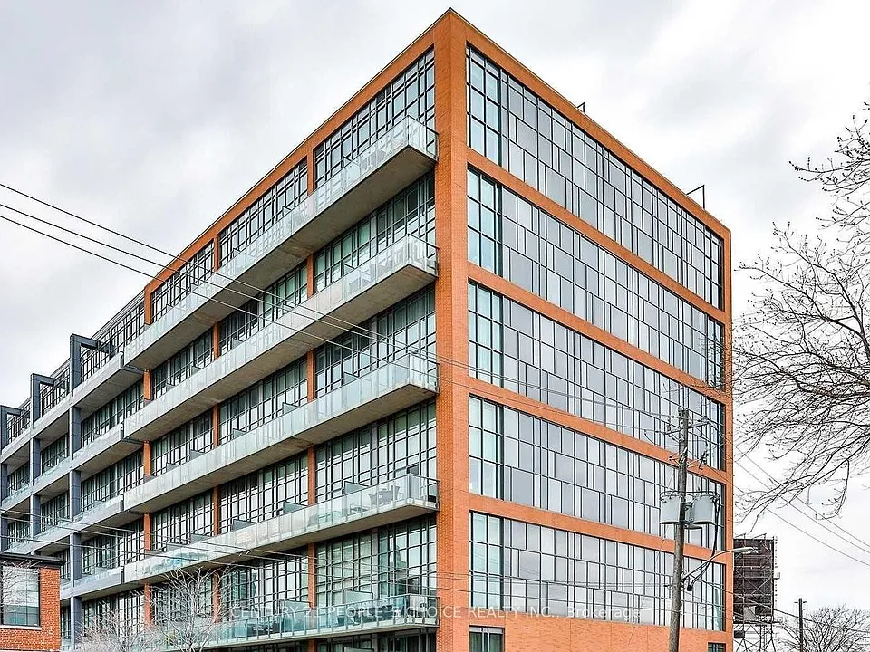 5 Hanna Ave #524