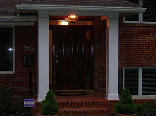 7003 Hector Rd, Mc Lean, VA 22101