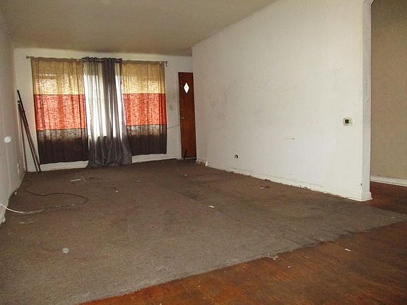 2nd image of 14309 S Clark St