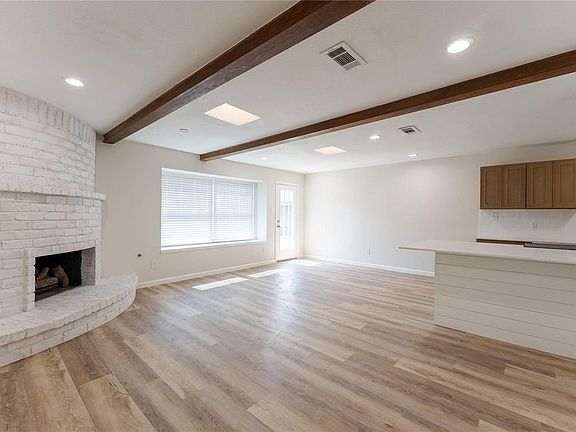 4th image of 15823 Kueben Ln
