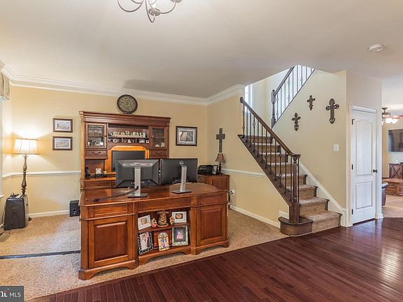 3rd image of 4625 Allens Mill Blvd