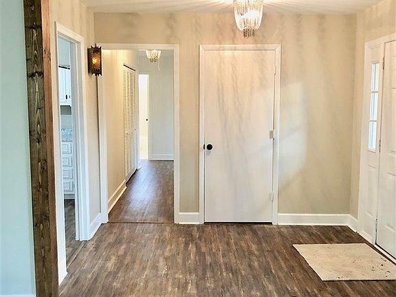 4th image of 105 Beaverdale Ct