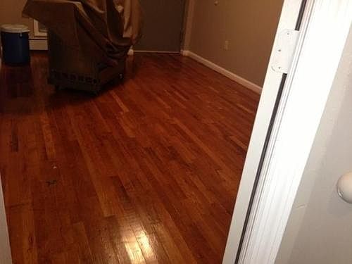 4th image of 107 Hart St #1