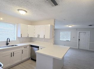 416 SW 7th Ct, Boynton Beach, FL 33435