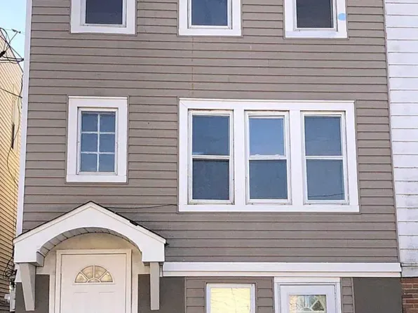 448 Wisteria Rd, Atlantic City, NJ 08401