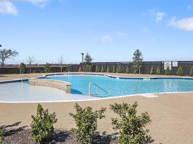 230 Fox Crossing Ln — Photo 20