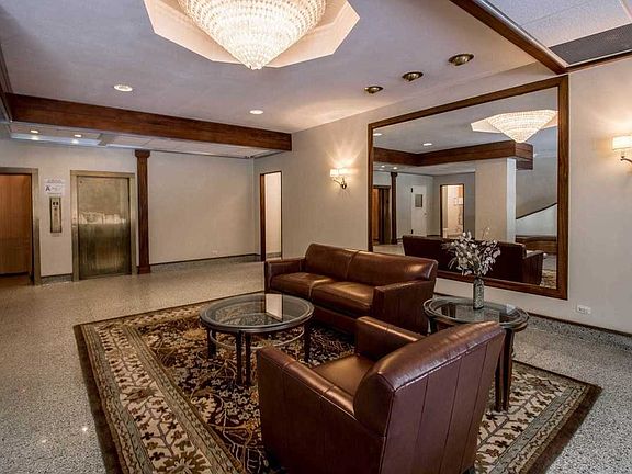5th image of 7235 112th St APT 3D