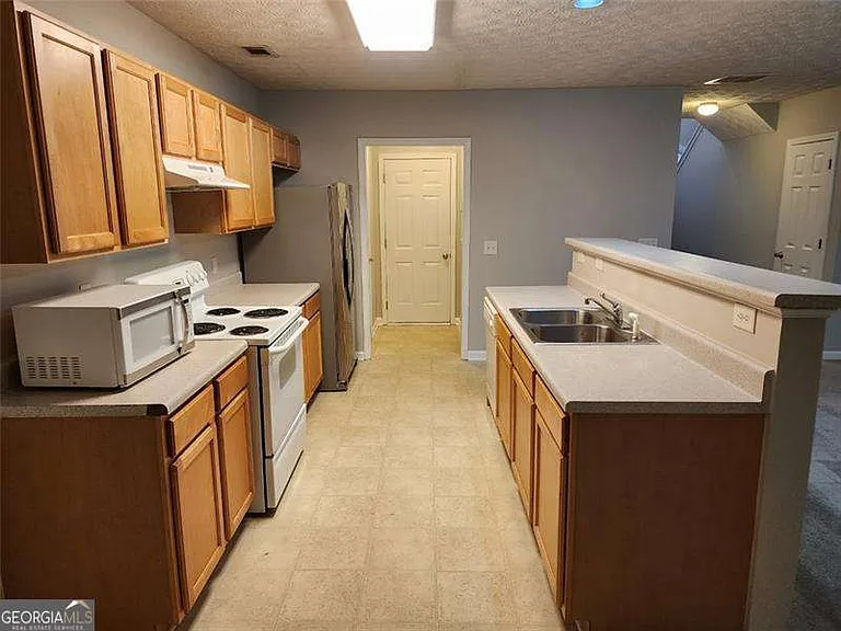 6129 Brookechase Ln — Photo 3