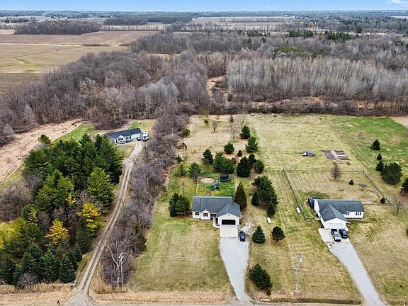 4th image of 8696 Wildcat Rd