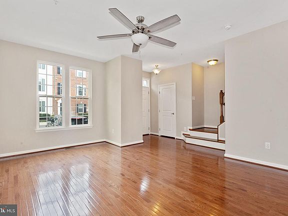 5th image of 9418 Paragon Ct #1