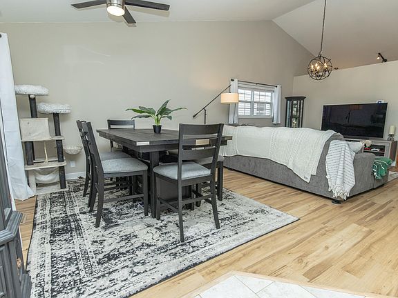 5th image of 1927 Cory Ln