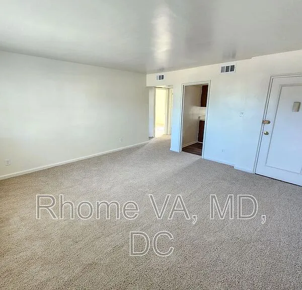 6192 Greenwood Dr #202 — Photo 4