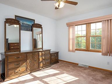 23 Chestnut Cor Lancaster Ny 14086 Zillow