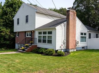 114 Russell St, Woburn, MA 01801