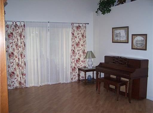 3rd image of 146 Citrus Park Cir
