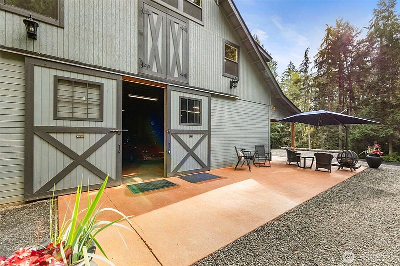 5th image of 7698 Westerly Lane NE