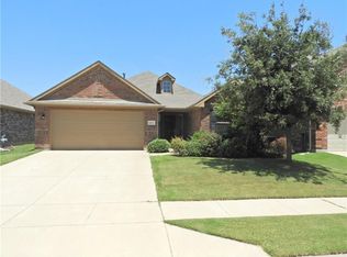 1108 Crest Meadow Dr, Haslet, TX 76052