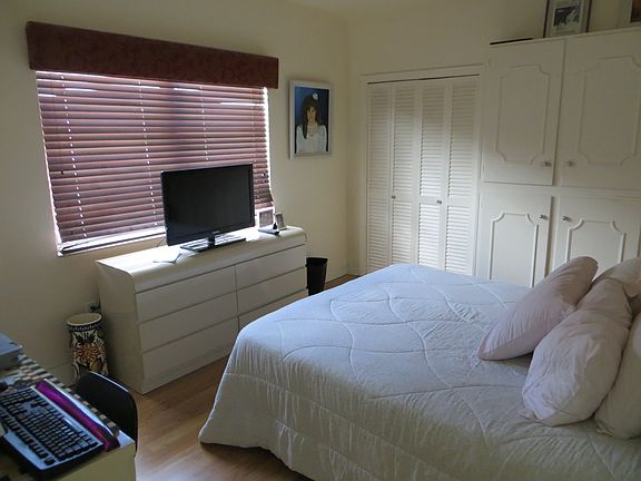 4th image of 1140 Venetian Way APT 2E