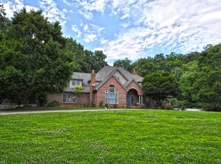 220 Holcombe Cove Rd, Candler, NC 28715