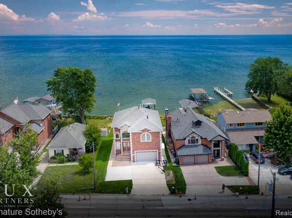 Waterfront - Saint Clair Shores MI Waterfront Homes For Sale - 11 Homes ...