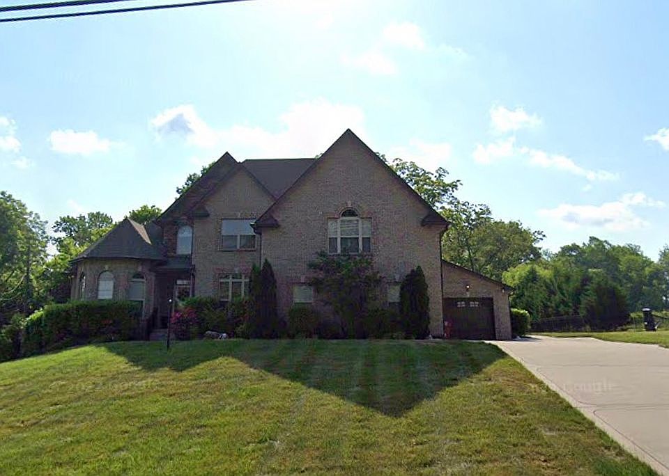 1st image of 1915 Basham Ln