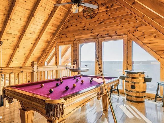 4th image of 1824 Billard Way