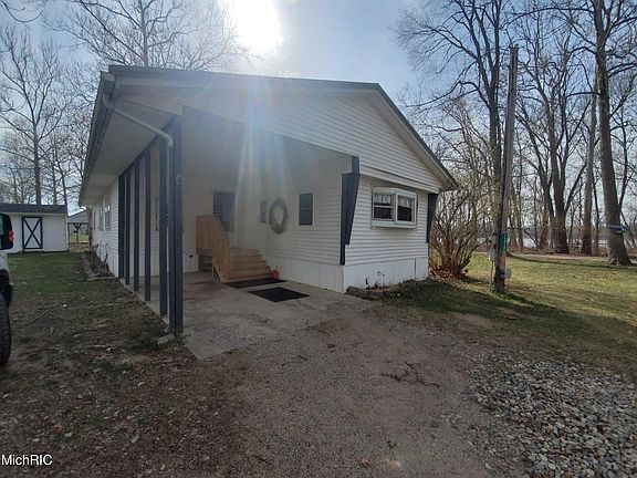 2nd image of 15012 Roberts Shore Dr