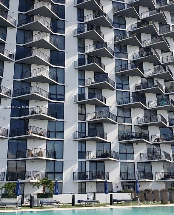1st image of 5300 NW 85th Ave APT 810