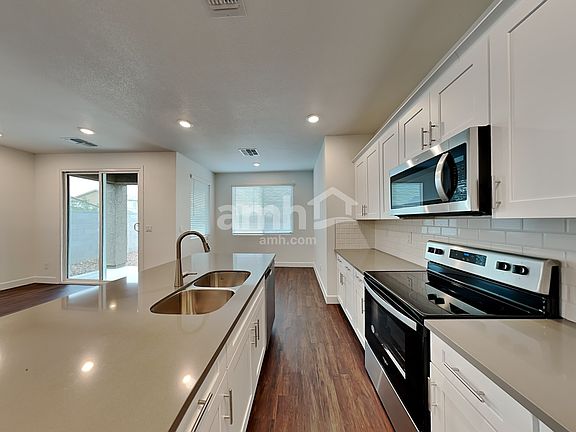4th image of 6628 S 42nd Dr