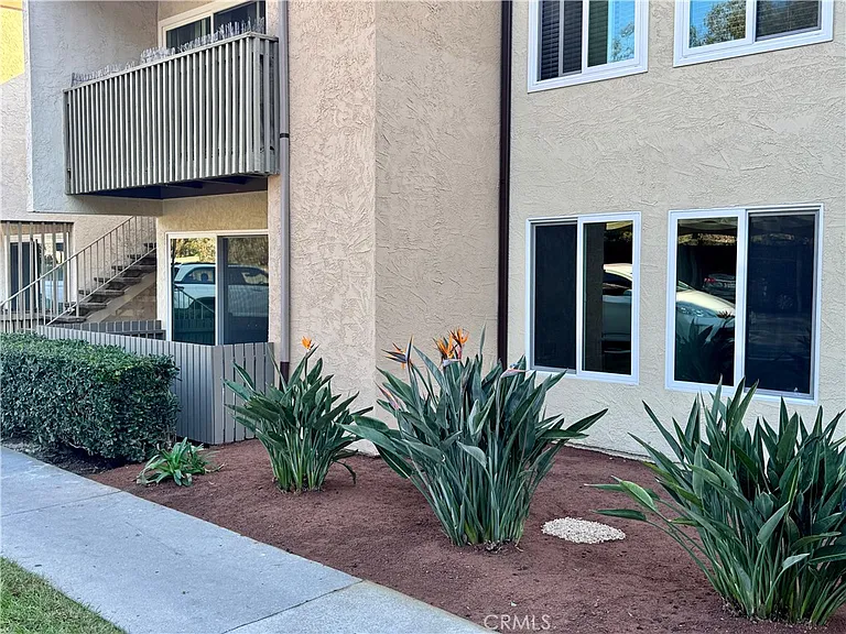 432 Edgehill Ln #95 — Photo 26