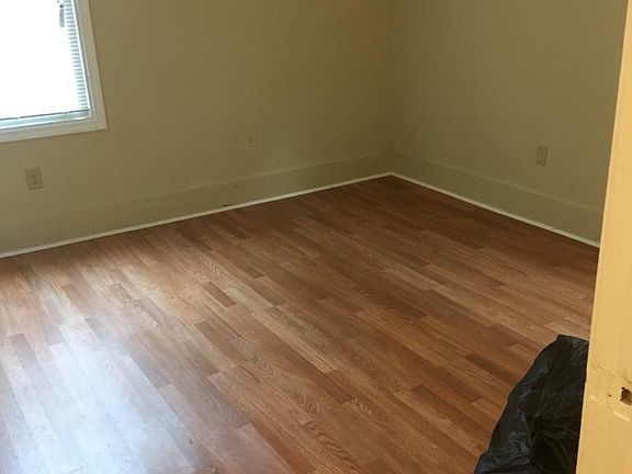 2nd image of 526 Winthrop Ave Floor 1