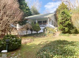 33 Franklin Grove Rd, Bryson City, NC 28713